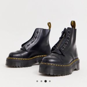 Doc Martens Sinclair Black Zip Boots